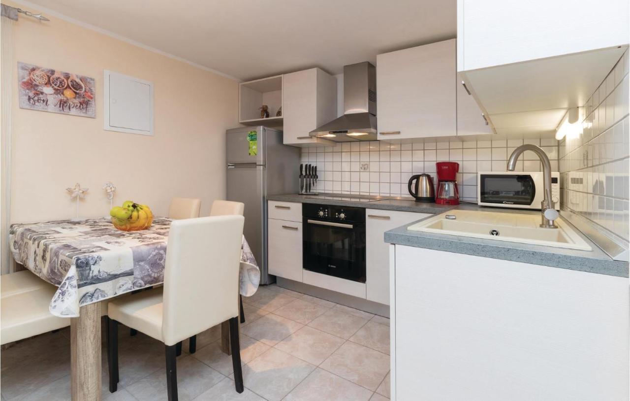 Gorgeous Home In Zadar With Wifi Экстерьер фото