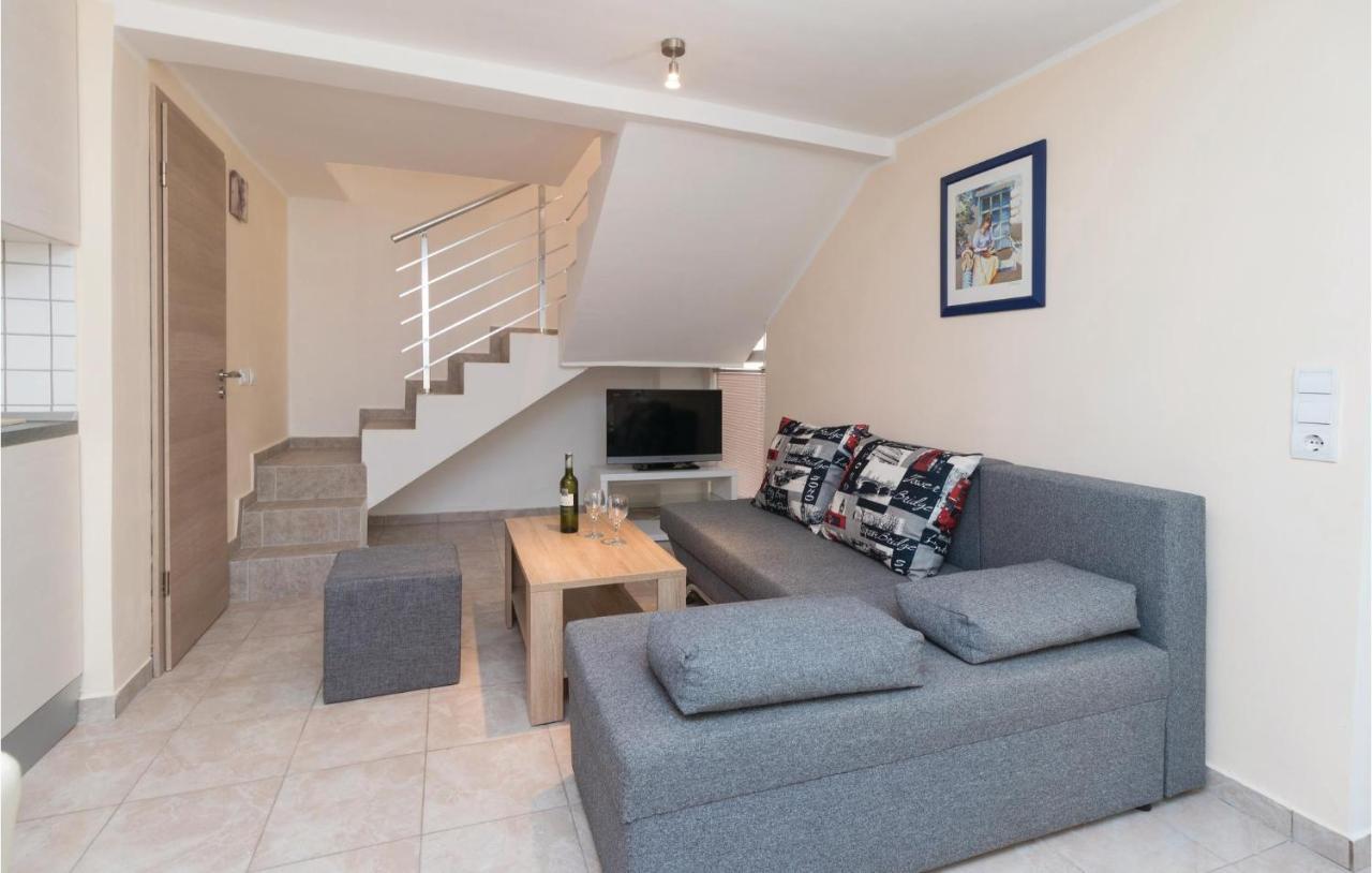 Gorgeous Home In Zadar With Wifi Экстерьер фото